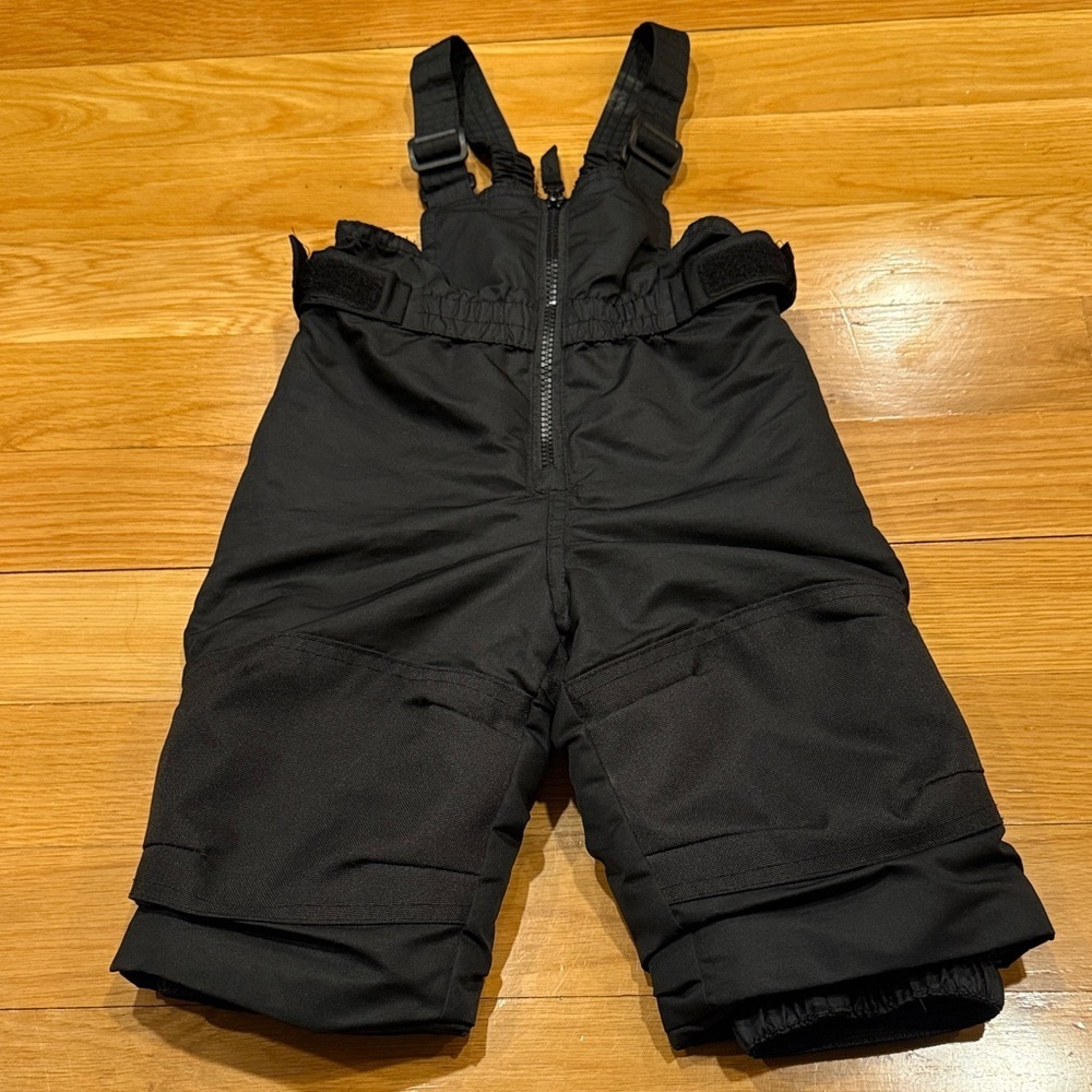 Cat& Jack boys bib black Snowpants size 12 months .